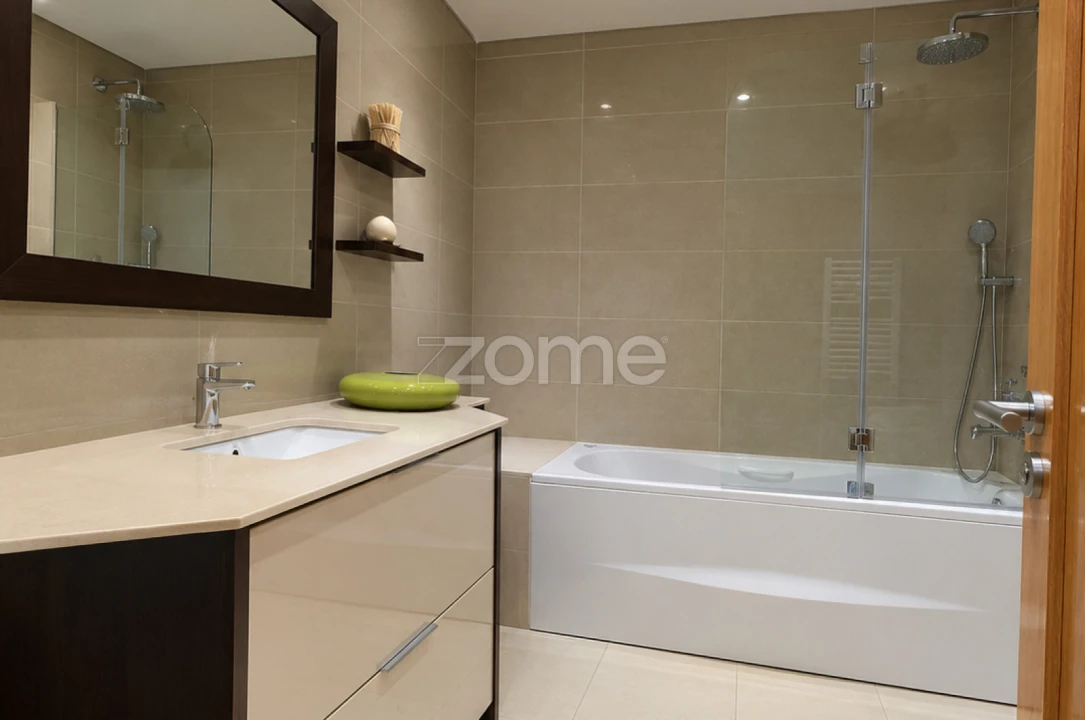 Apartamento T3 para Arrendamento em Sacavém e Prior Velho Foto 16