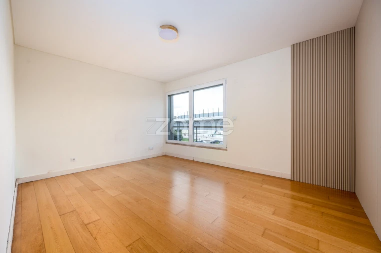 Apartamento T3 para Arrendamento em Belém Foto 23