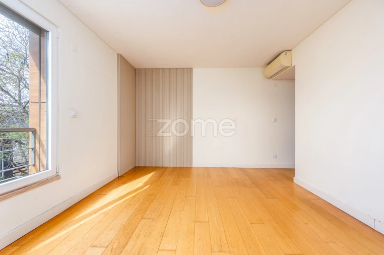 Apartamento T3 para Arrendamento em Belém Foto 25