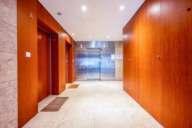 Apartamento T3 para Arrendamento em Belém Foto 40