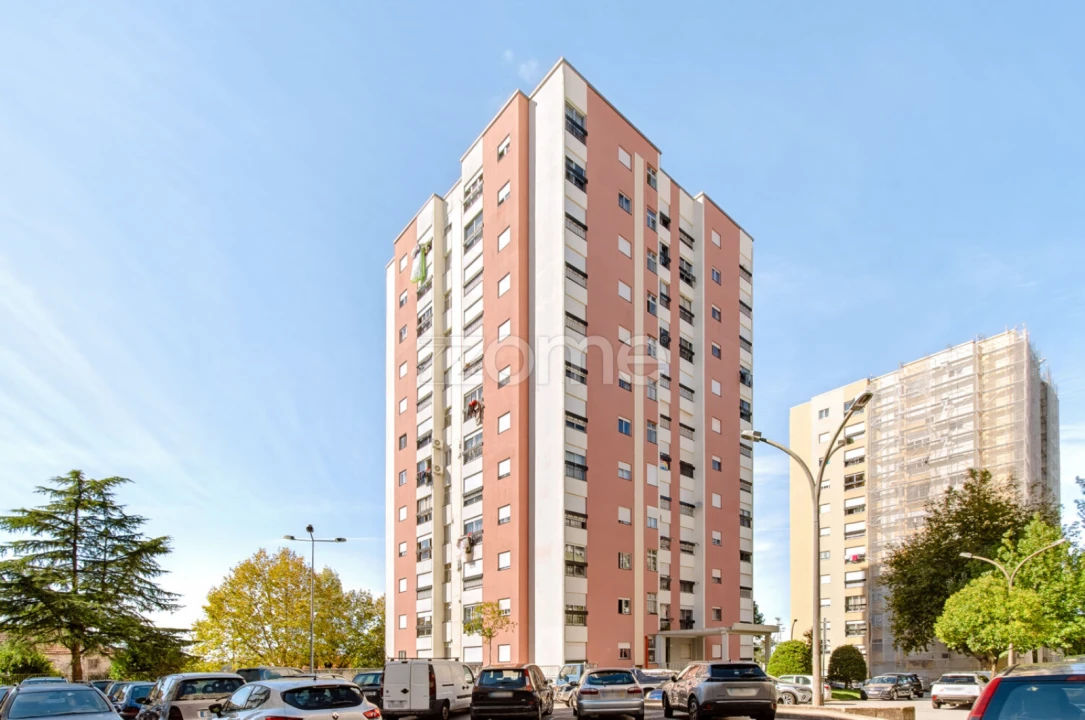 Apartamento T3 para Venda em Braga (Maximinos, Sé e Cividade) Foto 1