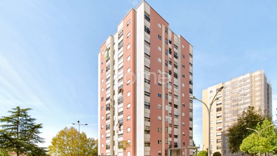 Apartamento T3 para Venda em Braga (Maximinos, Sé e Cividade)