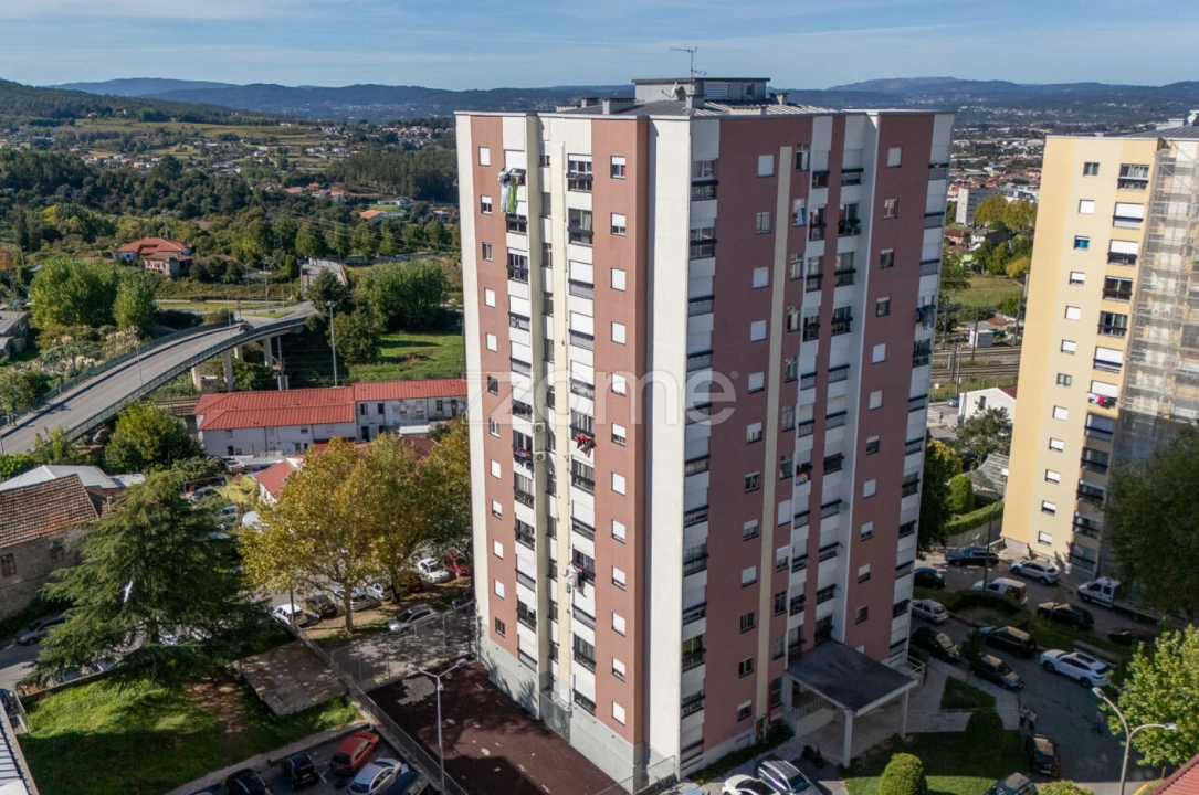 Apartamento T3 para Venda em Braga (Maximinos, Sé e Cividade) Foto 14