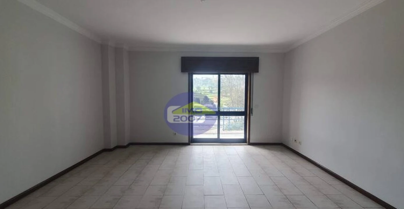 Apartamento para Venda em Oliveira do Douro Foto 5