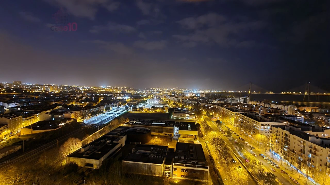 Apartamento T1 para Venda em Parque das Nações Foto 1