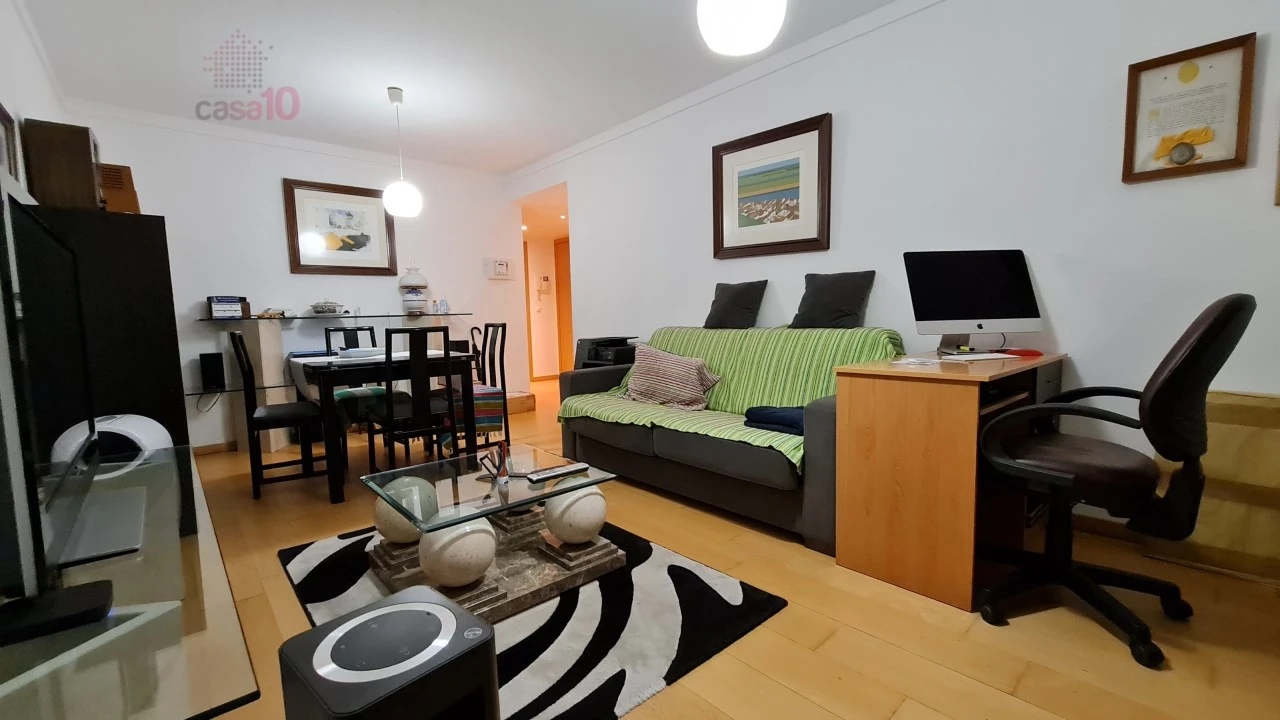 Apartamento T1 para Venda em Parque das Nações Foto 3
