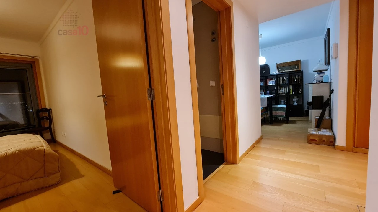 Apartamento T1 para Venda em Parque das Nações Foto 9
