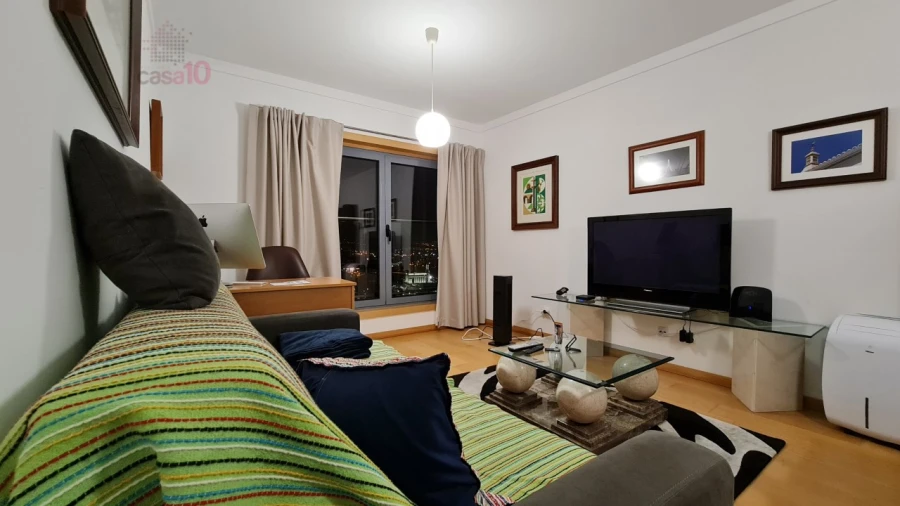 Apartamento T1 para Venda em Parque das Nações Foto 4