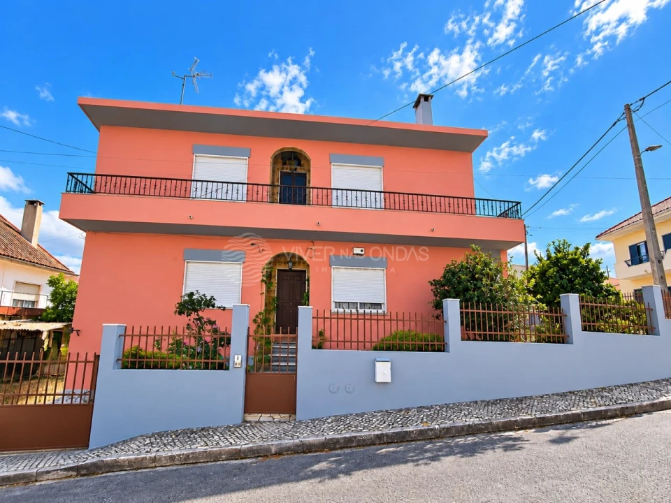 Moradia T10 para Venda em Charneca de Caparica e Sobreda Foto 39
