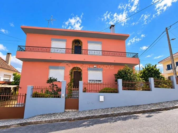 Moradia T10 para Venda em Charneca de Caparica e Sobreda Foto 39