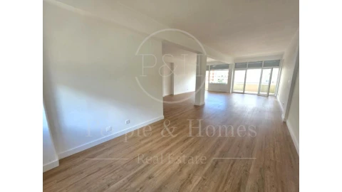 Apartamento T3 para Arrendamento em Estrela