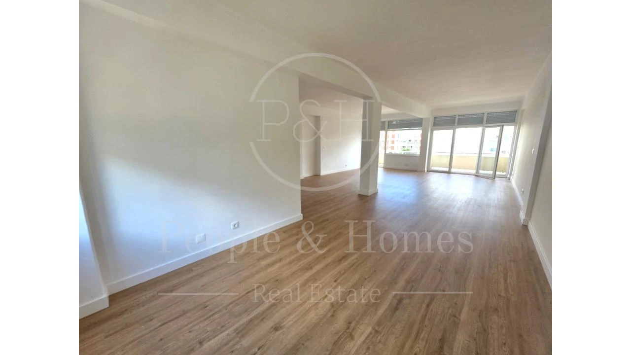 Apartamento T3 para Arrendamento em Estrela Foto 13