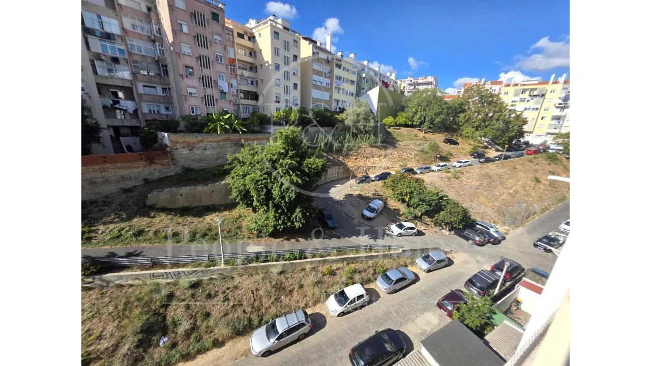 Apartamento T3 para Arrendamento em Estrela Foto 14