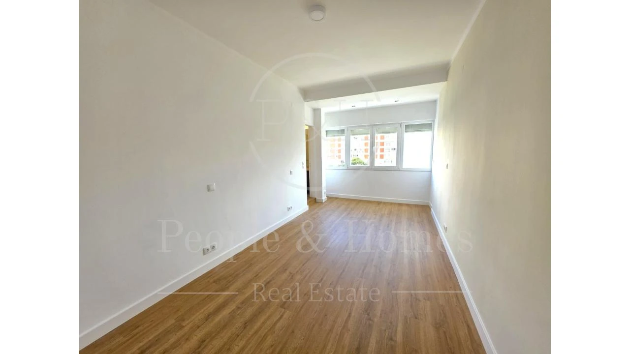 Apartamento T3 para Arrendamento em Estrela Foto 30