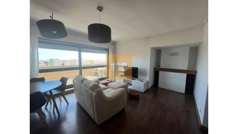Apartamento T1 para Venda em Mafamude e Vilar do Paraíso