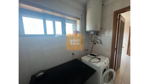 Apartamento T1 para Venda em Mafamude e Vilar do Paraíso