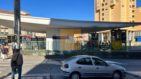 Apartamento T1 para Venda em Mafamude e Vilar do Paraíso