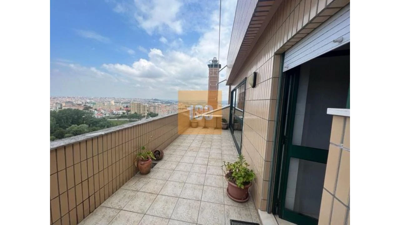 Apartamento T1 para Venda em Mafamude e Vilar do Paraíso Foto 17