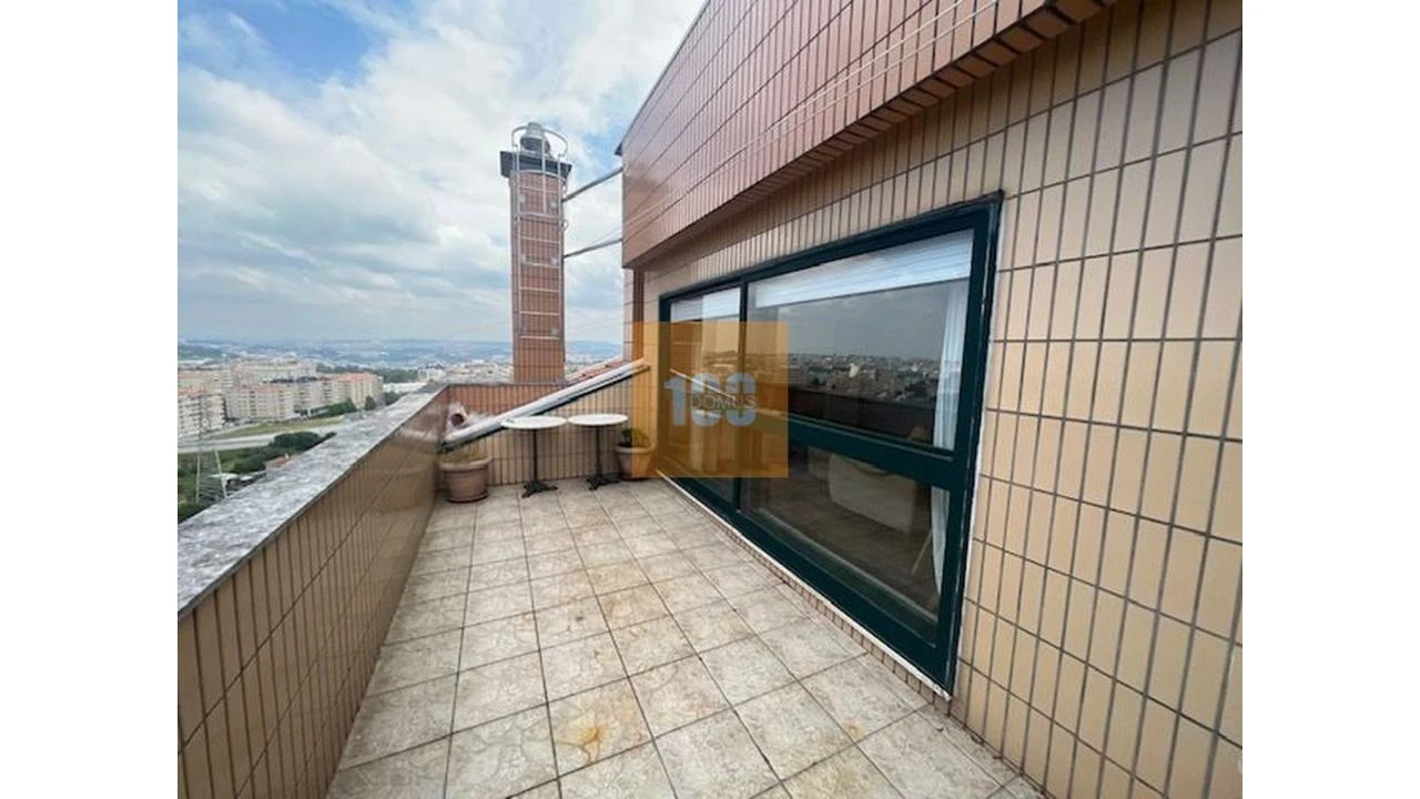 Apartamento T1 para Venda em Mafamude e Vilar do Paraíso Foto 18