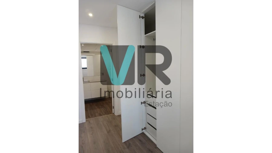 Moradia T3 para Arrendamento em Nogueira, Fraião e Lamaçães Foto 4