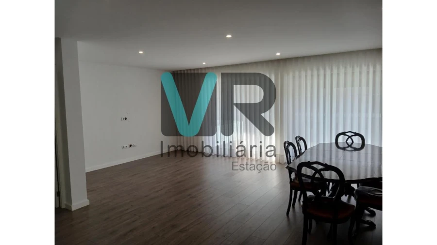 Moradia T3 para Arrendamento em Nogueira, Fraião e Lamaçães Foto 12