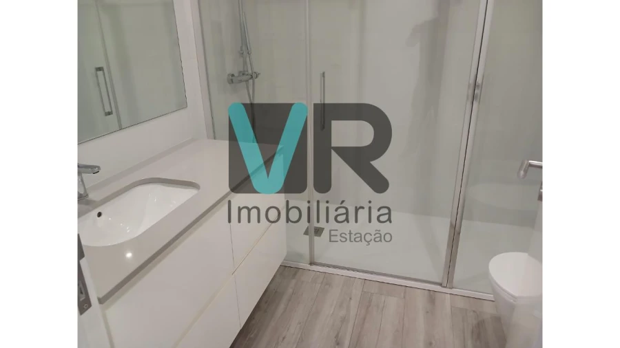 Moradia T3 para Arrendamento em Nogueira, Fraião e Lamaçães Foto 29