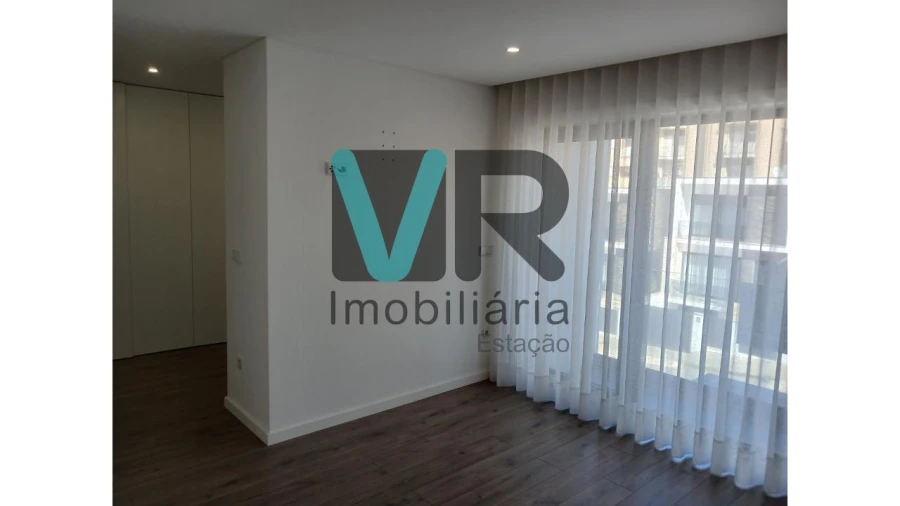Moradia T3 para Arrendamento em Nogueira, Fraião e Lamaçães Foto 34
