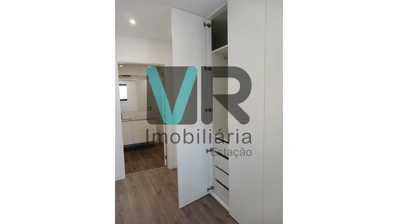 Moradia T3 para Arrendamento em Nogueira, Fraião e Lamaçães Foto 4