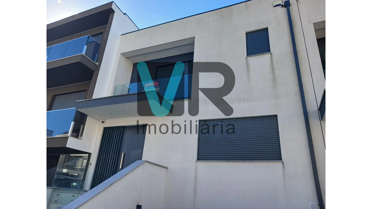 Moradia T3 para Arrendamento em Nogueira, Fraião e Lamaçães Foto 5