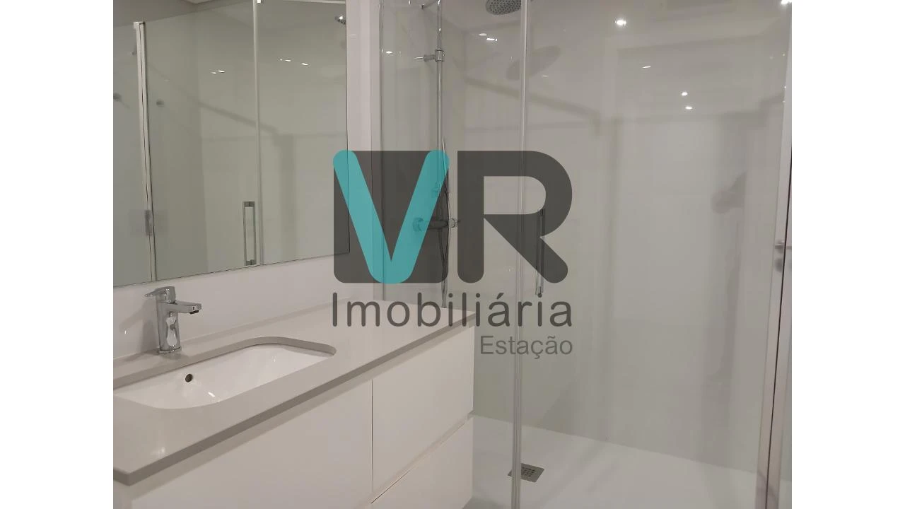 Moradia T3 para Arrendamento em Nogueira, Fraião e Lamaçães Foto 31