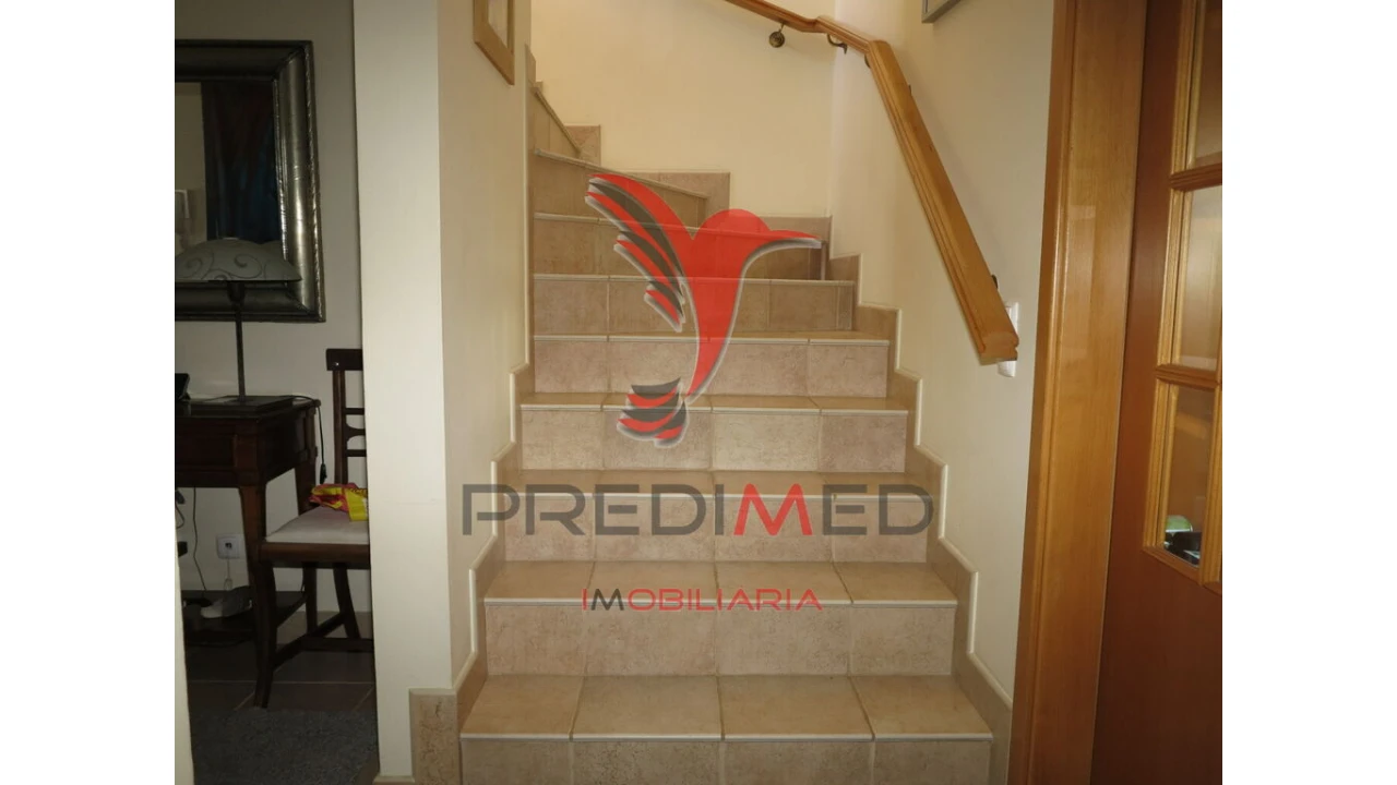 Moradia T4 para Venda em Porches Foto 14