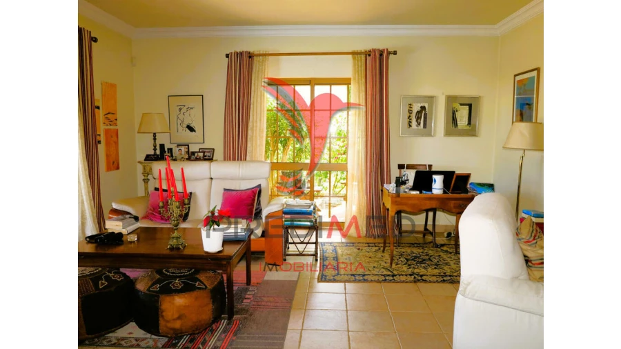 Moradia T4 para Venda em Porches Foto 9