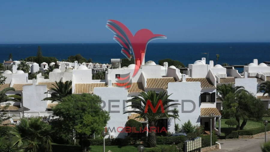 Moradia T4 para Venda em Porches Foto 4