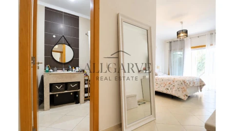 Apartamento T2 para Arrendamento em Portimão