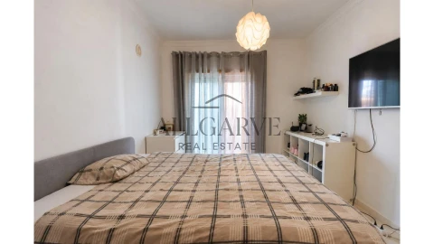 Apartamento T2 para Arrendamento em Portimão