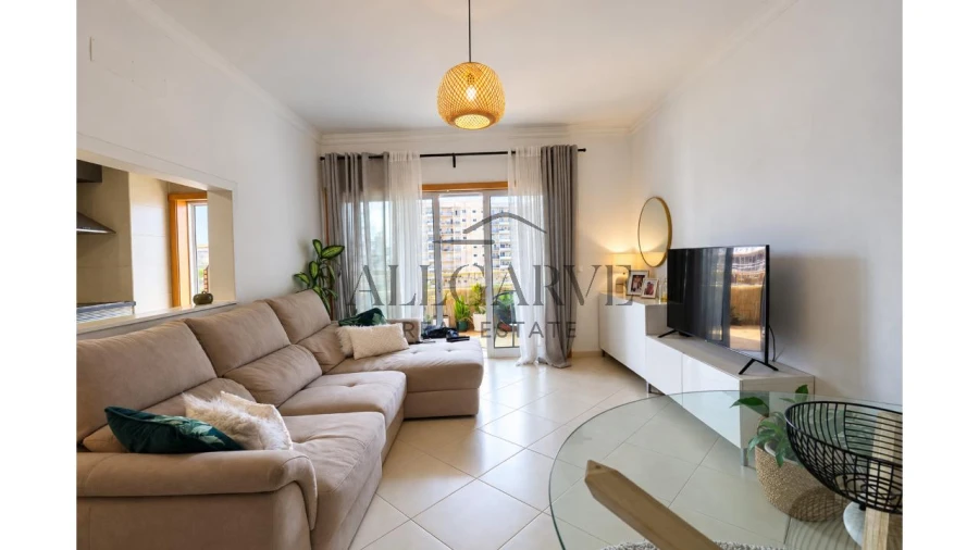 Apartamento T2 para Arrendamento em Portimão Foto 6