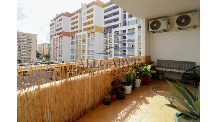 Apartamento T2 para Arrendamento em Portimão Foto 7