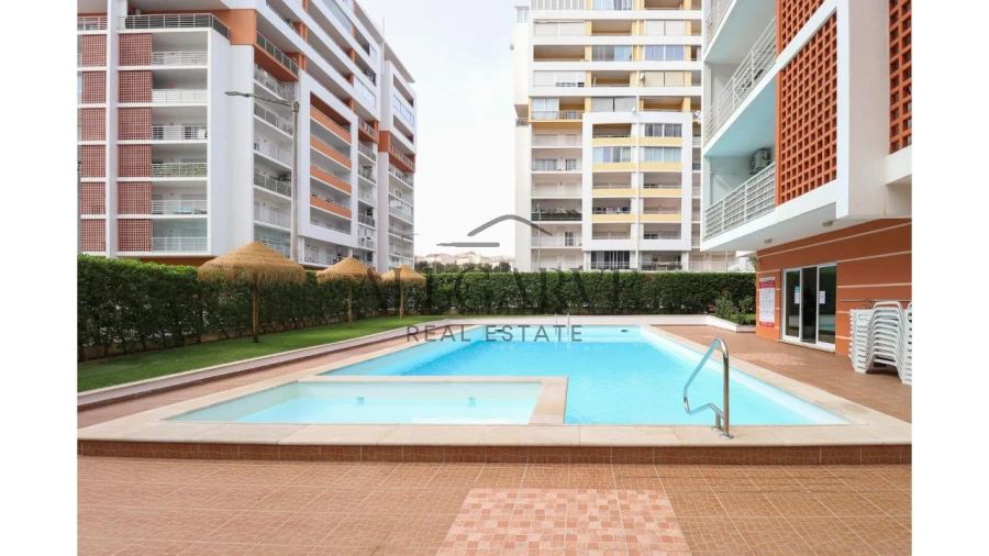 Apartamento T2 para Arrendamento em Portimão Foto 11