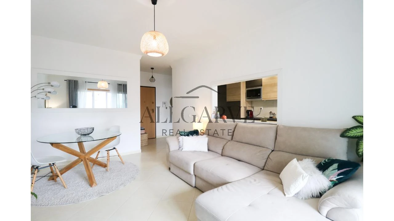 Apartamento T2 para Arrendamento em Portimão Foto 1