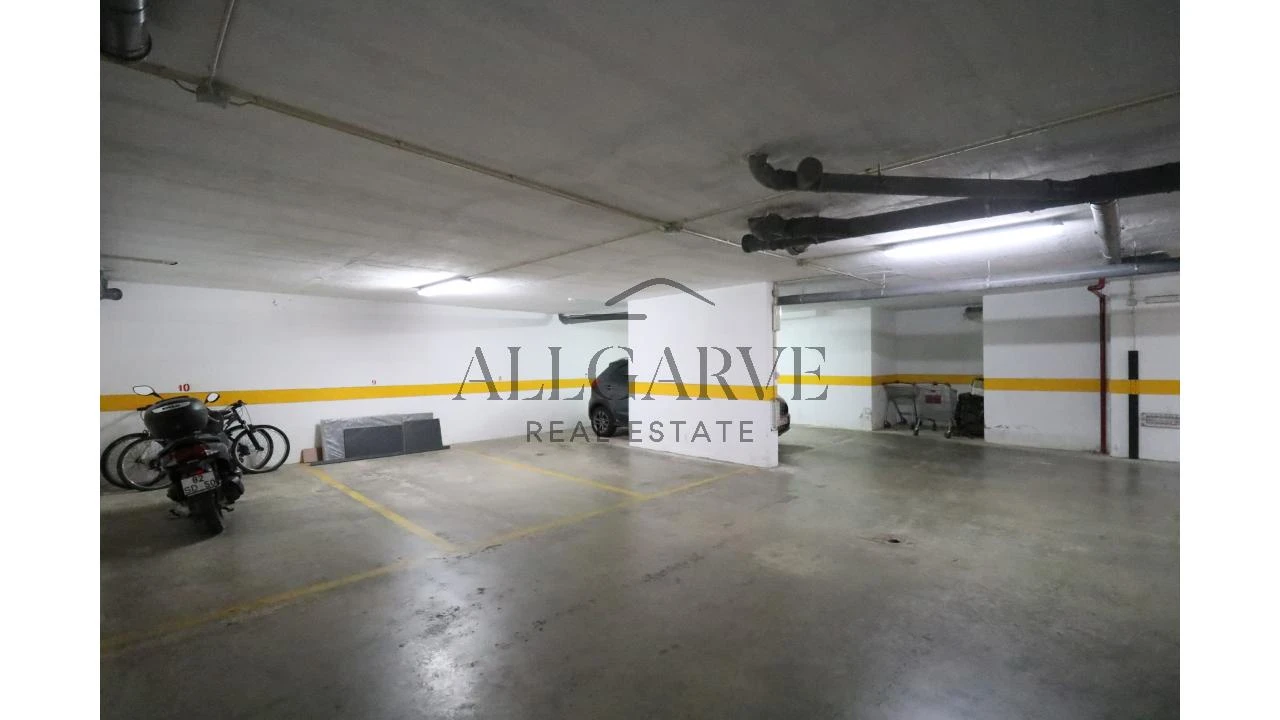 Apartamento T2 para Arrendamento em Portimão Foto 10