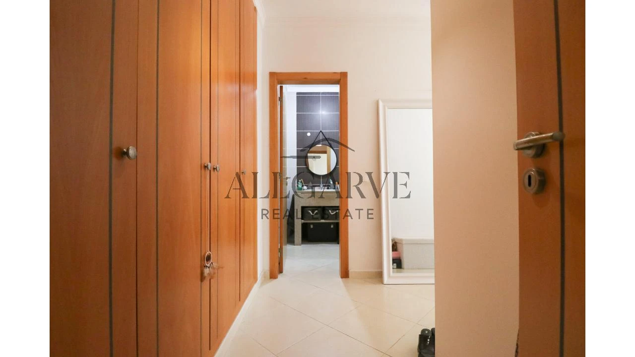 Apartamento T2 para Arrendamento em Portimão Foto 5