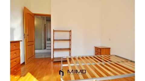 Apartamento T2 para Arrendamento em Buarcos
