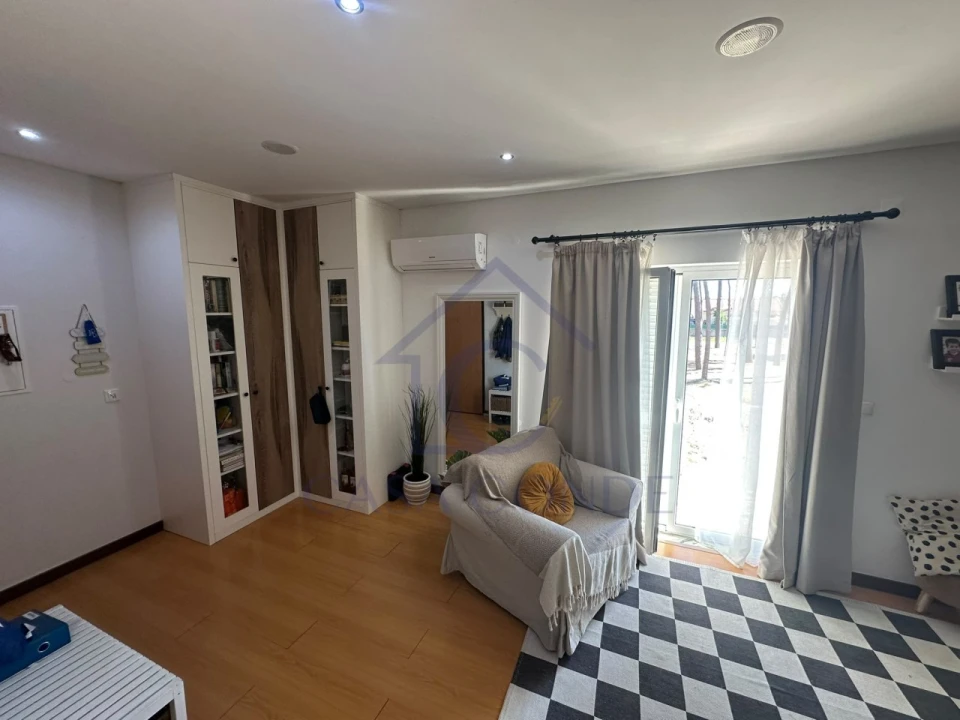 Apartamento T2 para Venda em Quinta do Conde Foto 1
