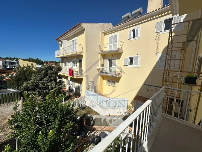 Apartamento T2 para Venda em Quinta do Conde Foto 22