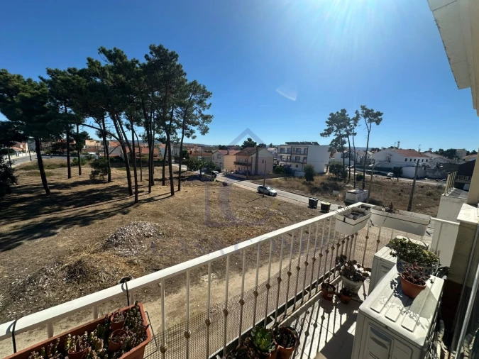 Apartamento T2 para Venda em Quinta do Conde Foto 24