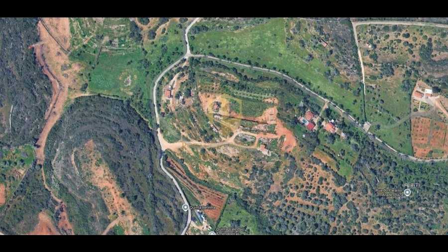Terreno para Venda em Estômbar e Parchal