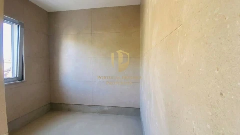 Moradia T4 para Venda em Moncarapacho e Fuseta