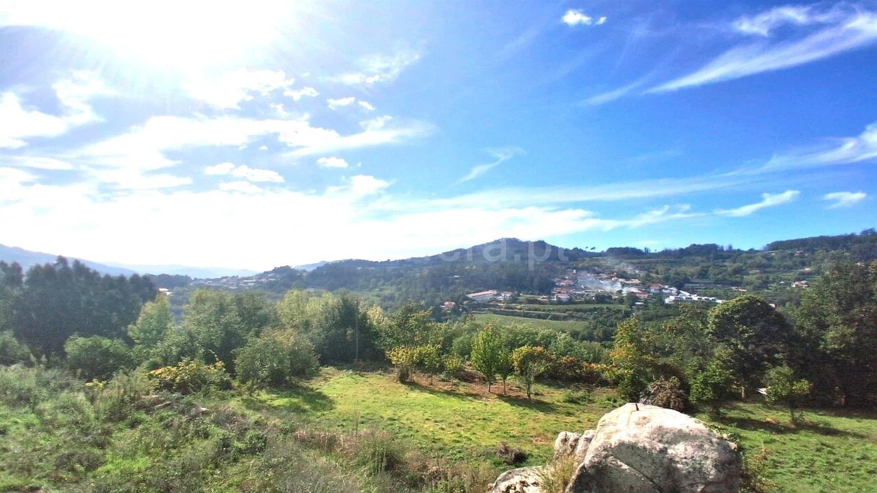 Terreno para Venda em Sande e São Lourenço Foto 6