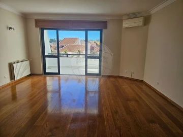 Apartamento T2 para Venda em Santo António
