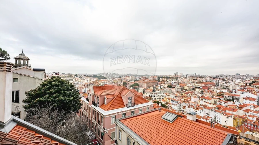 Apartamento T2 para Venda em Santa Maria Maior